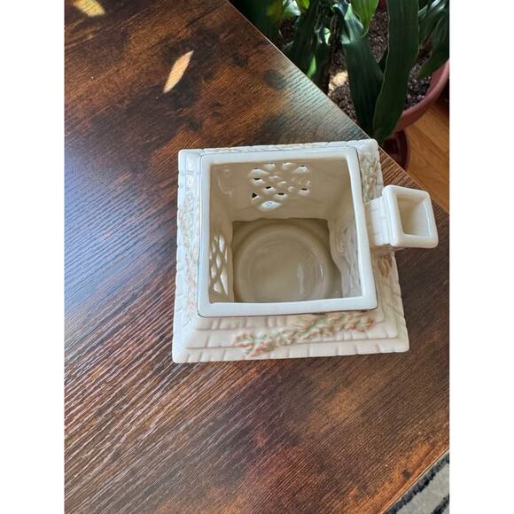 Lenox Occasions Halloween Haunted House 24k Gold Ivory Bone China Candle Holder - Picture 5 of 6